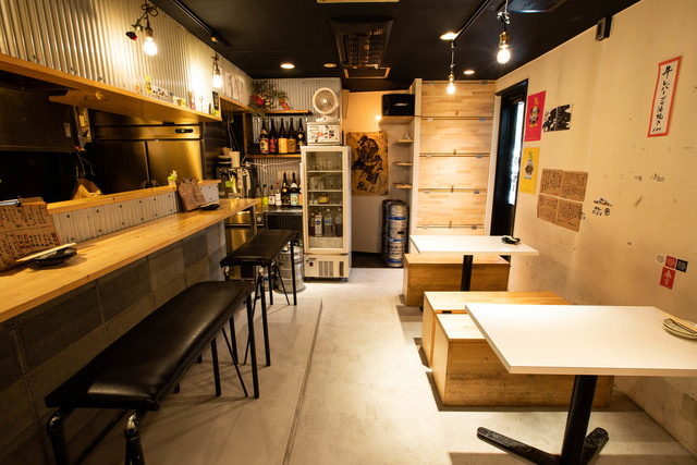 店内 - Interior of Niroku